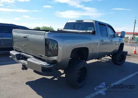 2007 GMC Sierra 2500Hd Slt from USA, damaged, VIN 1GTHK23617F503813